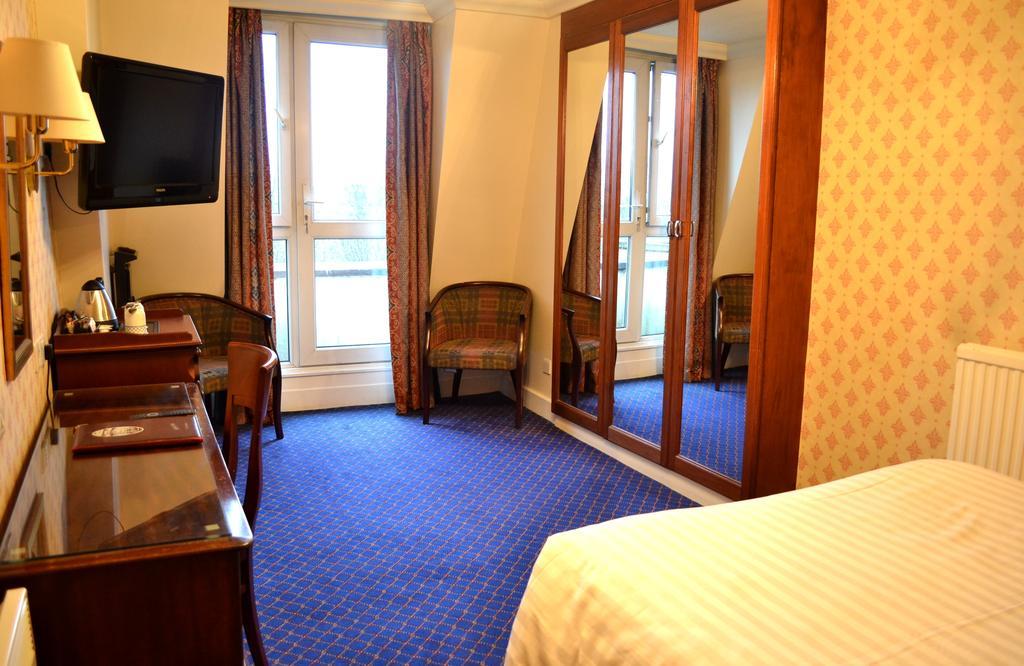 The Westland Hotel 런던 객실 사진